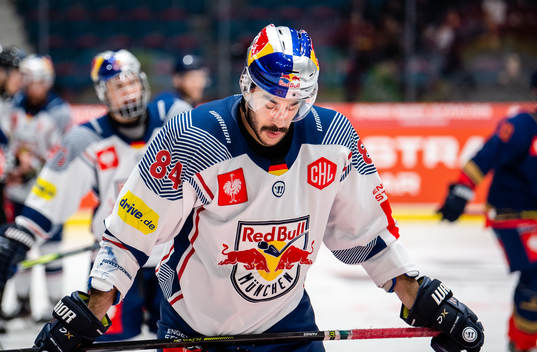 Trevor Parkes of Red Bull Munich looks dejected