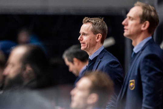 head coach Robert Ohlsson of Djurgården