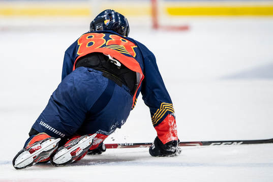 Alexander Holtz of Djurgården is hurt