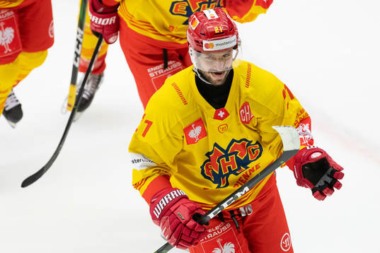 Jason Fuchs of Biel-Bienne celebrates scoring 0-1