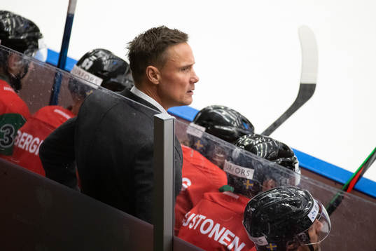 Head coach Roger Rönnberg  of Frölunda