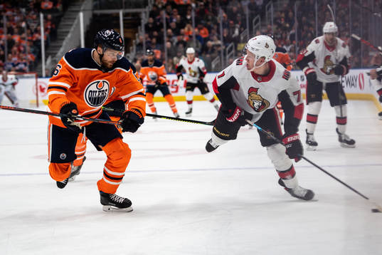 Bläddra bland fler bilder av Ice Hockey, NHL, Edmonton Oilers - Ottawa Senators