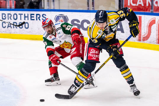 Moras Tomas Skogs och Södertäljes Måns Lindbäck