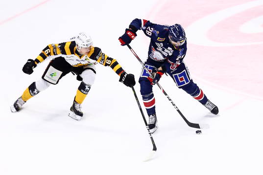 Linköpings Jaakko Rissanen och Skellefteås Filip Berglund