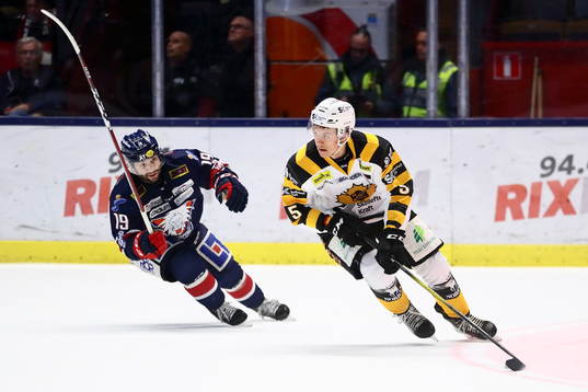 Linköpings Joe Whitney och Skellefteås Philip Broberg