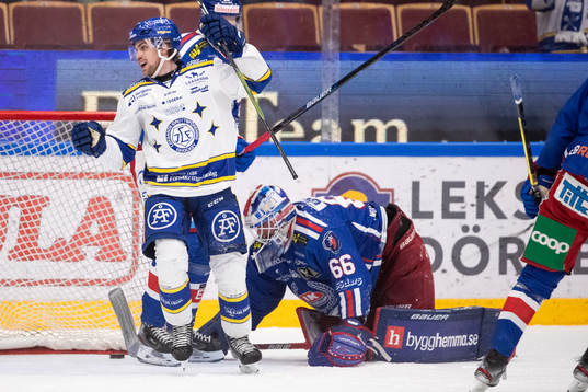 Leksands Oskar Lang jublar