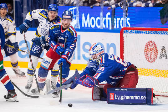 Leksands Martin Karlsson mot Oskarshamns Mattew Bodie och