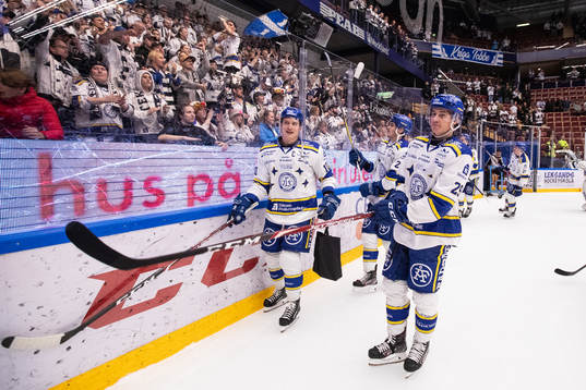 Leksands spelarna jublar