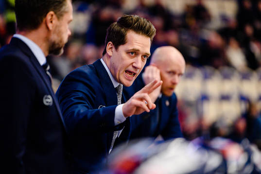 Växjös tränare Sam Hallam