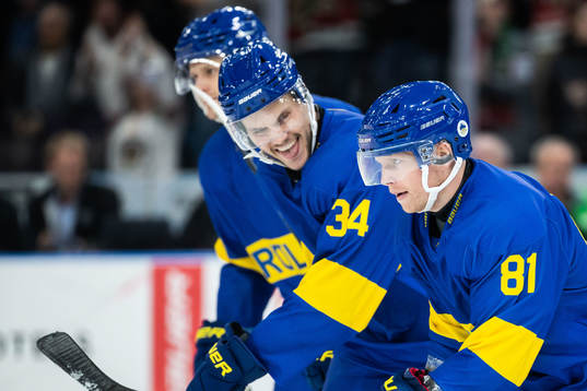 Frölundas Ryan Lasch jublar med Theodor Lennström