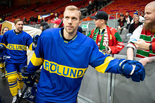 Frölundas Anders Grönlund innan  ishockeymatchen i SHL