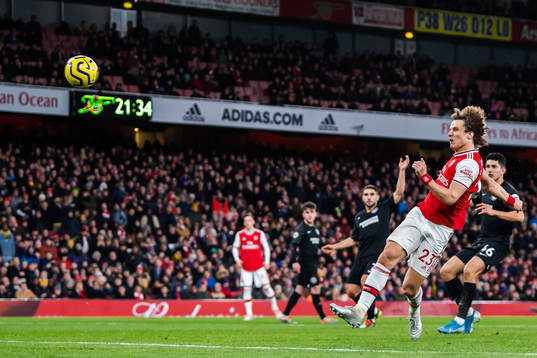 David Luiz of Arsenal scores 2-1 that was later disallowed