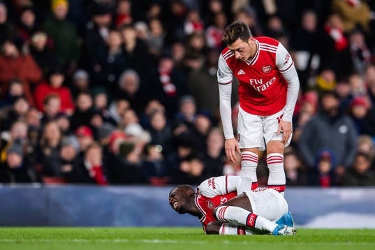 Nicolas Pépé is checked in