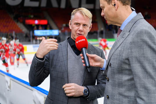 Niklas Wikegård och Lasse Granqvist från Cmore innan