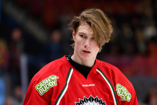 Frölundas Elmer Söderblom innan ishockeymatchen i SHL