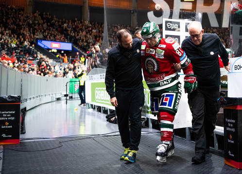Frölundas Ryan Lasch lämnar isen