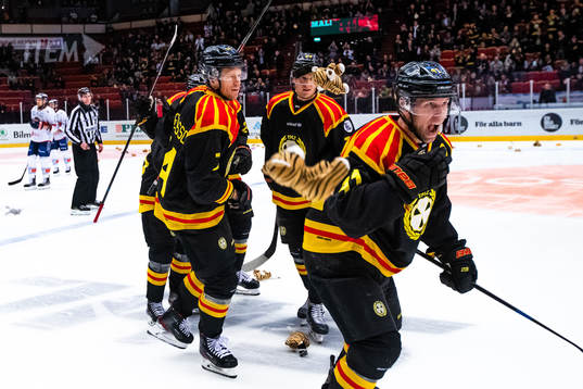 Brynäs Greg Scott jublar