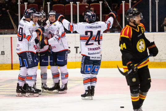Växjös spelarna jublar