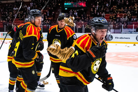Brynäs Greg Scott jublar