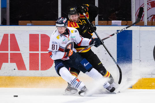 Växjös Fredrik Karlström och Brynäs Greg Scott