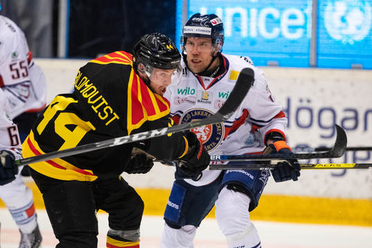 Brynäs Jacob Blomqvist och Växjös Ilari Melart