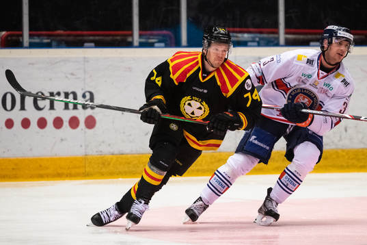 Brynäs Nicklas Danielsson och Växjös Oliver Bohm