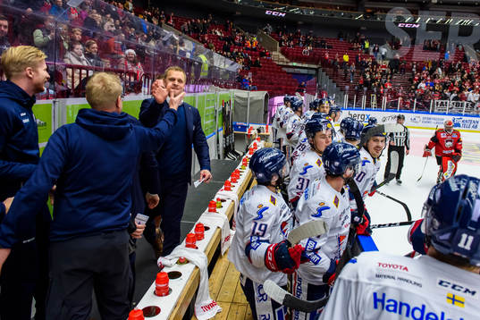 Linköpings tränare Bert Robertsson jublar