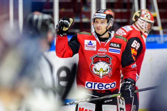 Malmö Redhawks Johan Olofsson jublar