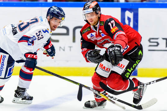 Malmö Redhawks Max Görtz och Linköpings Eddie Larsson