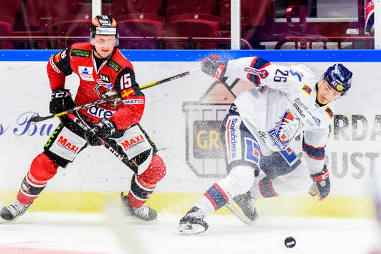 Malmö Redhawks Axel Wemmenborn  och Linköpings Hampus