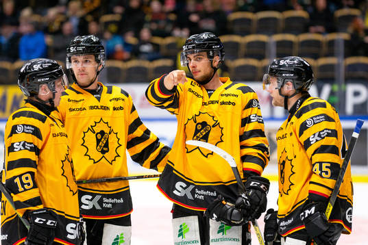 Skellefteås Tuomas Kiiskinen  , Filip Berglund , Jacob