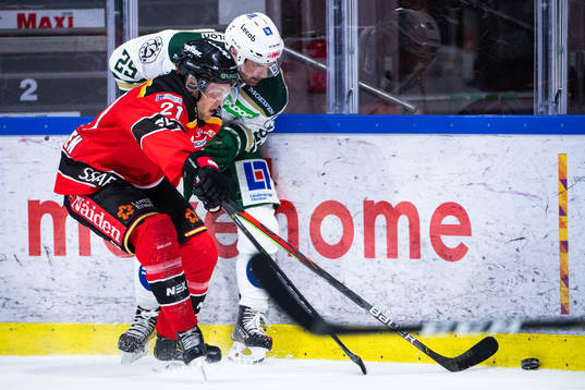 Luleås Juhani Tyrväinen och Färjestads Martin Johansson