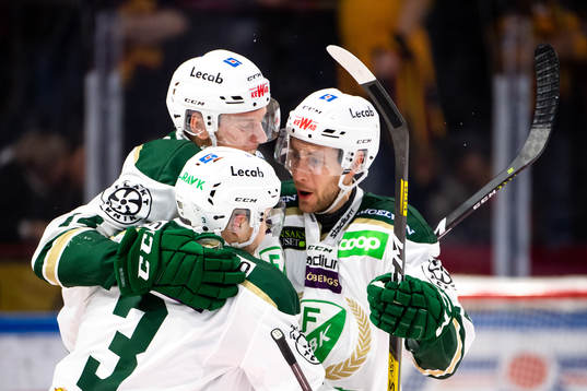 Färjestads Per Åslund jublar