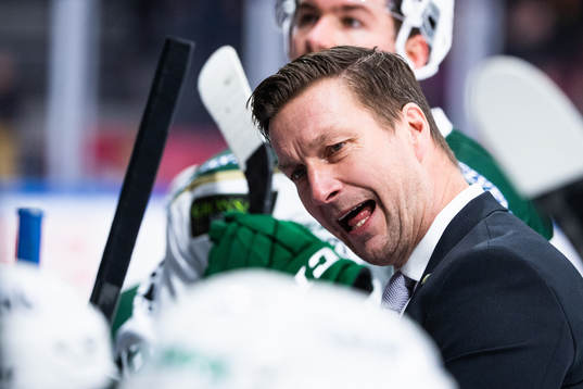 Färjestads huvudtränare Johan Pennerborn