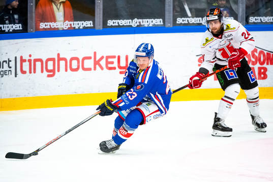 Oskarshamns Johan Johnsson och Örebros Aaron Irving