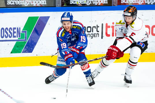 Oskarshamns Tyler Kelleher och Örebros Gustav Backström