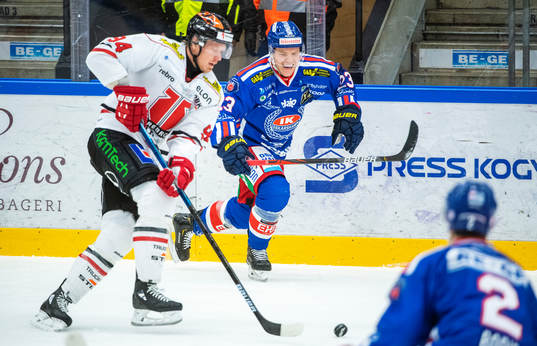 Oskarshamns Johan Johnsson och Örebros Ryan Stoa