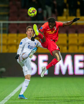 Pieros Sotiriou (9), FC København and Abdul Mumin (30), FC