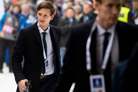 André Danielsen of Viking arrives
