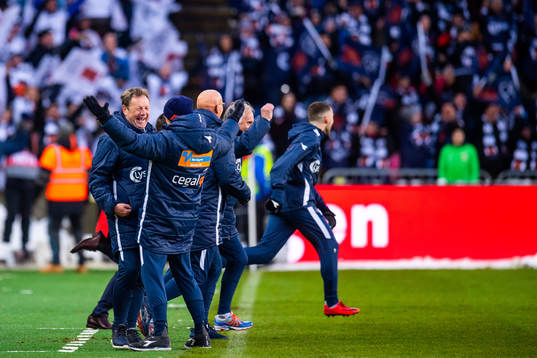 Bjarne Berntsen, head coach of Viking, celebrates
