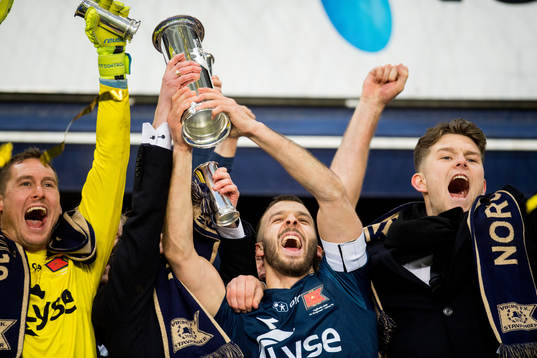 Goalkeeper Iven Austbø and Zlatko Tripic of Viking