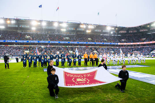 Players of Haugesund and of Viking