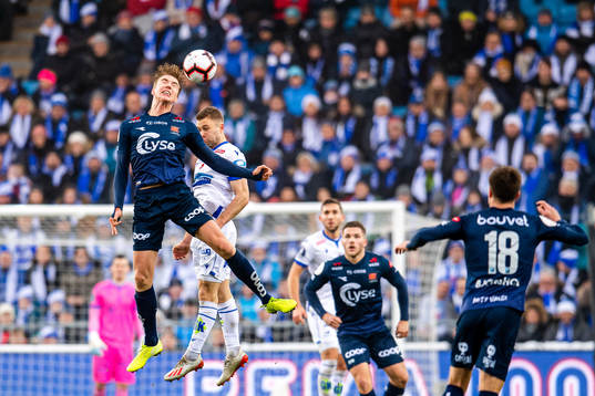 Kristian Thorstvedt of Viking and Sondre Tronstad of