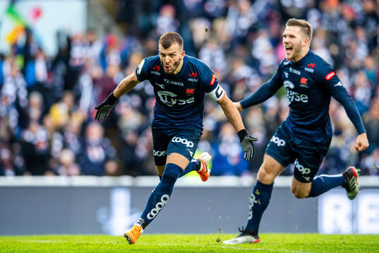 Zlatko Tripic of Viking celebrates