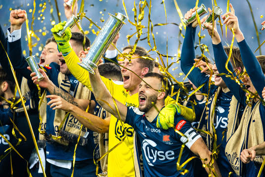 Bläddra bland fler bilder av Football, NM, Haugesund - Viking