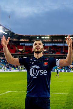 Zlatko Tripic of Viking celebrates