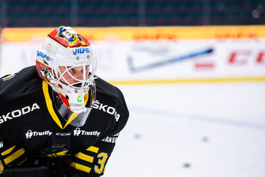 s målvakt Mika Järvinen
