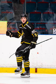 s Henrik Rommel jublar