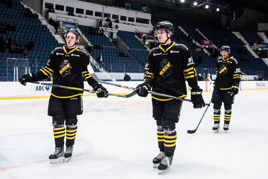 s Elias Lindström deppar
