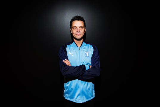 s damlag, fotograferad på stadion i Malmö
